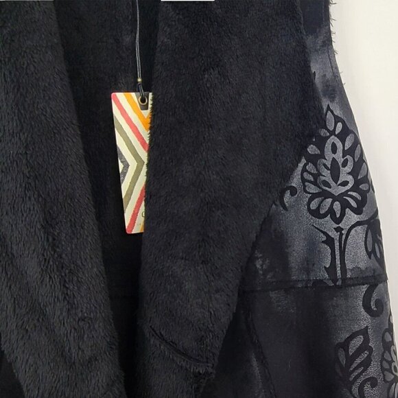 New! Dylan Floral Print Vintage Look Faux Suede Fur Lined Boho Vest - Picture 8 of 10